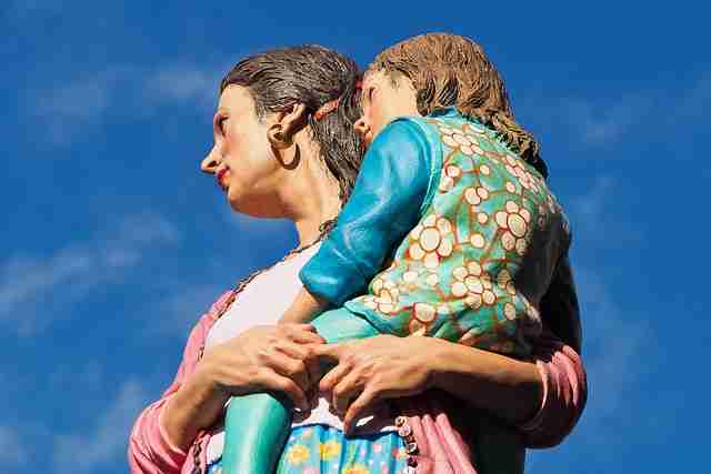 探花精选多维互动关系构建|多维剪辑风格对比逻辑分明节奏紧凑